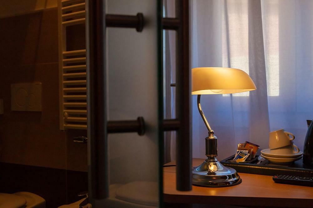 Art Hotel Ventaglio Бардоліно Екстер'єр фото